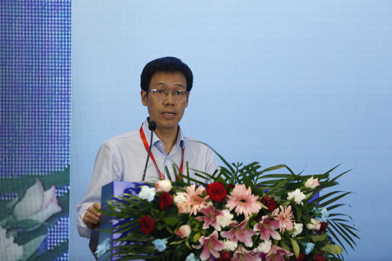 唐玉華代表集團公司作主題演講1.jpg