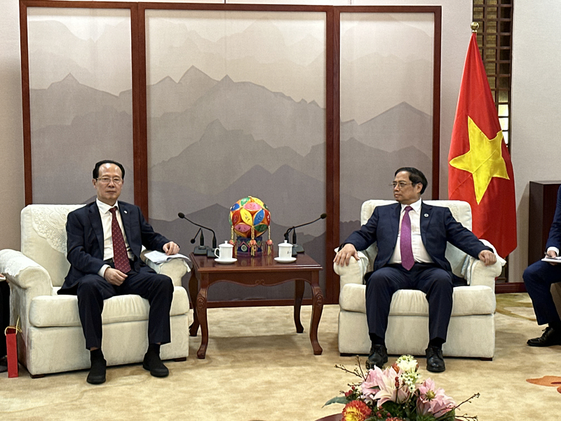 丁焰章董事長拜會(huì)越南總理1(2).jpg